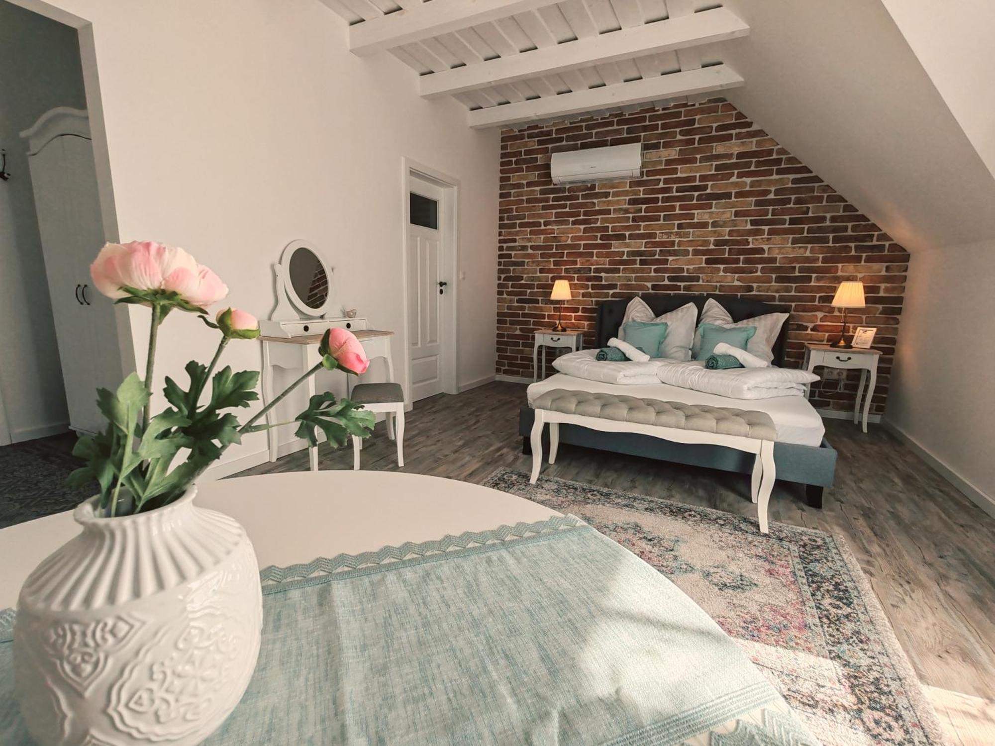 Elisoria Superiors Hotel Cserszegtomaj Luaran gambar